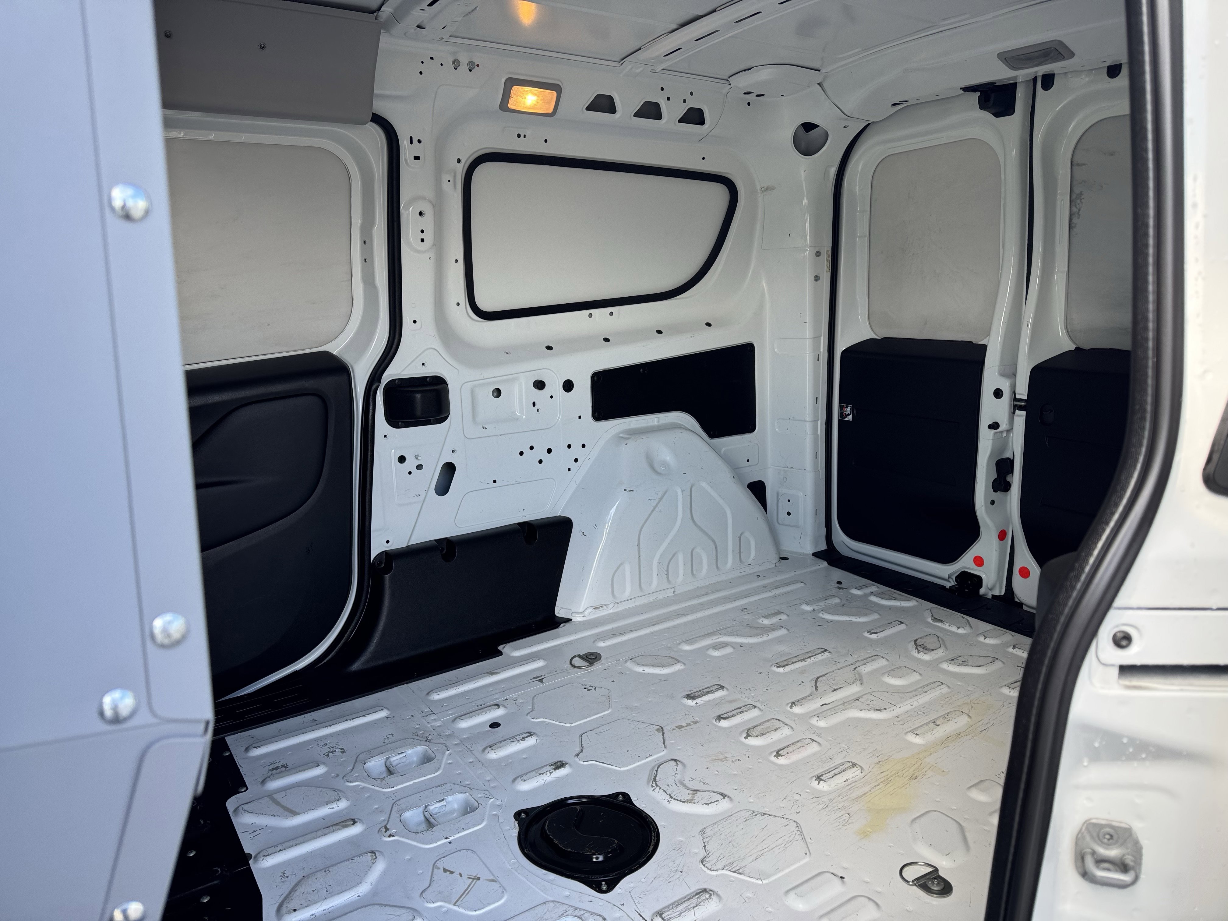 Used 2022 RAM ProMaster City Tradesman FWD image 14