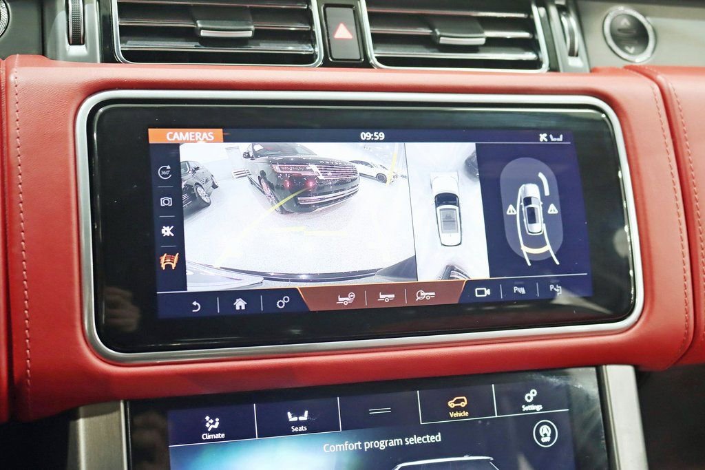 Used 2021 Land Rover Range Rover SV Autobiography Dynamic image 24