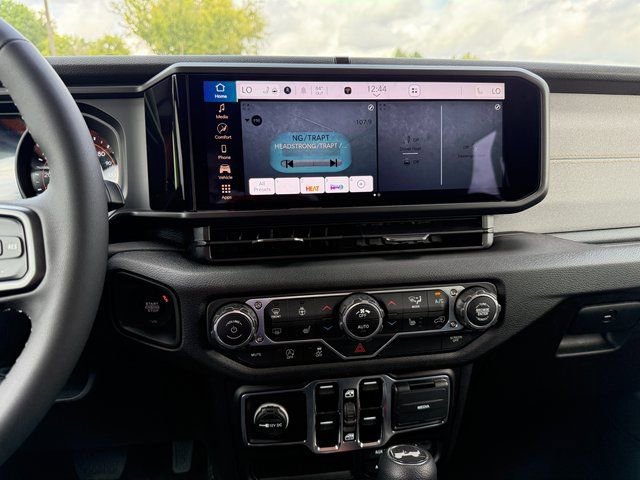 New 2025 Jeep Wrangler Sport S image 24