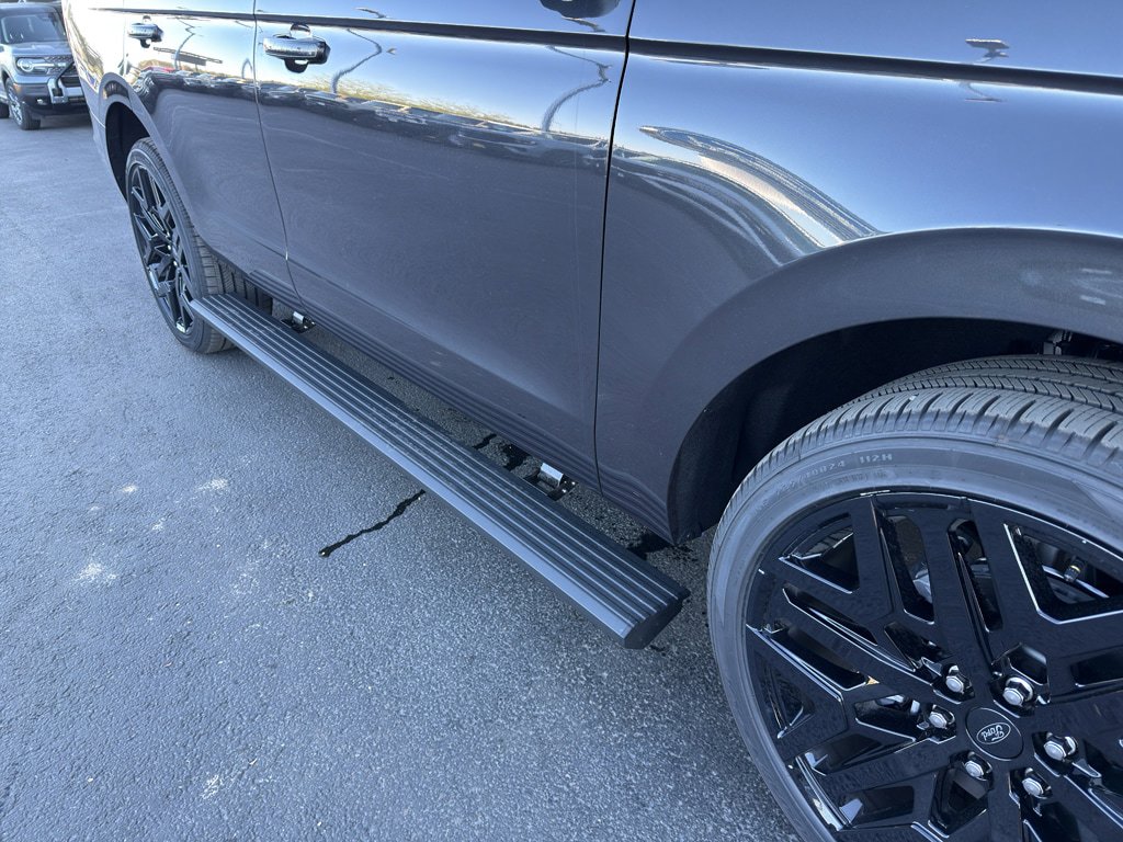 New 2026 Ford Expedition Platinum AWD/4WD image 15
