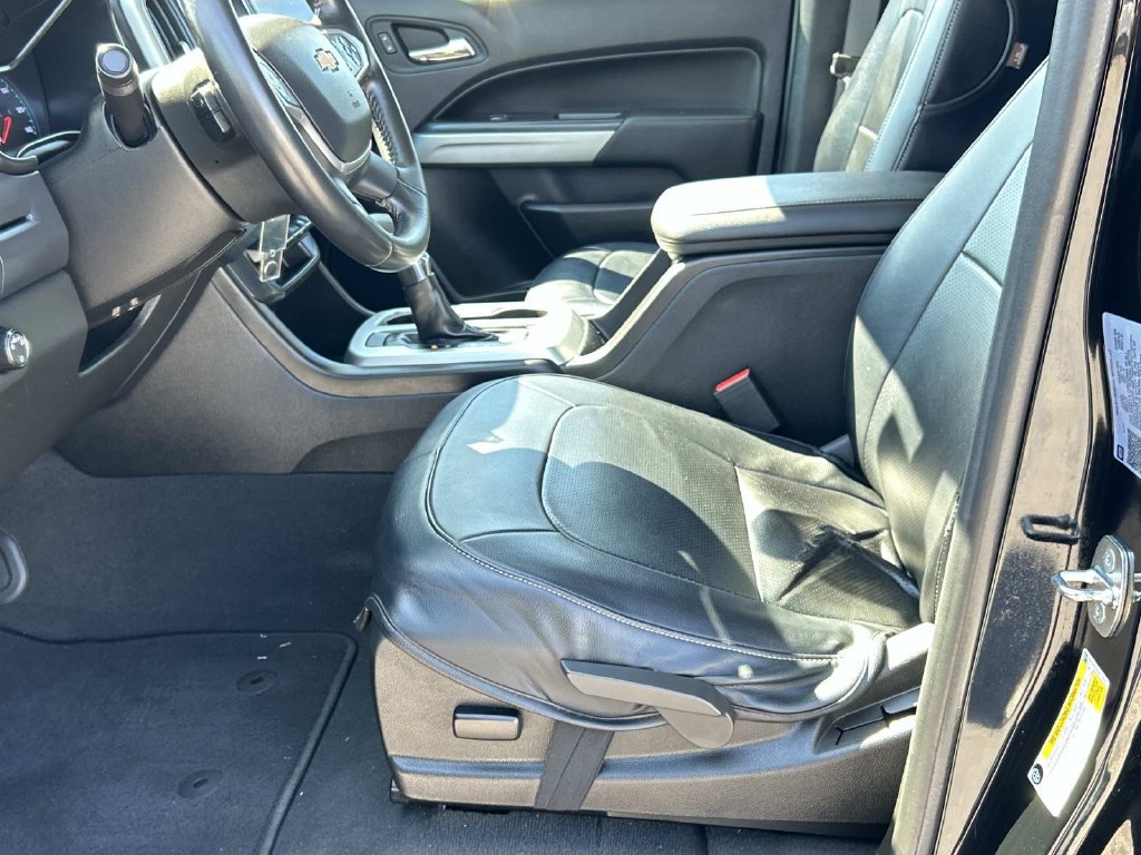 Used 2022 Chevrolet Colorado LT RWD image 16