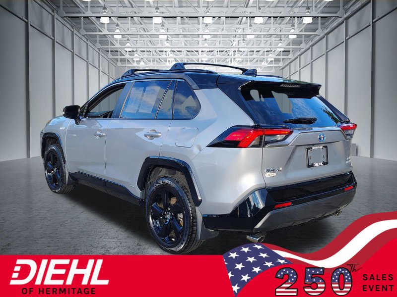Used 2019 Toyota RAV4 XSE w/ Carpet Mat Package AWD/4WD image 10
