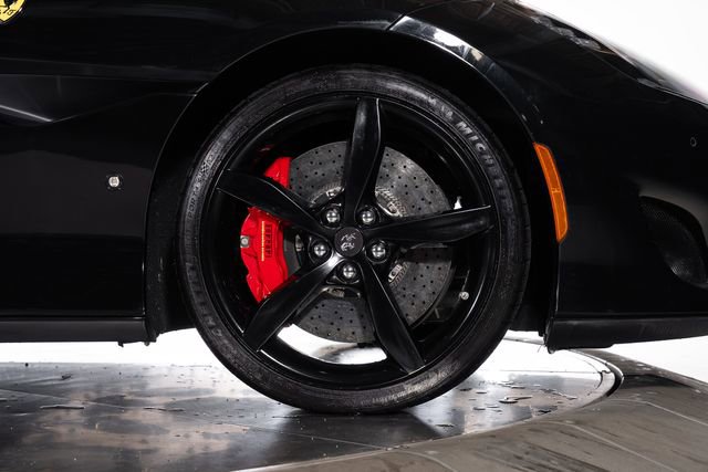 Used 2019 Ferrari Portofino RWD image 21