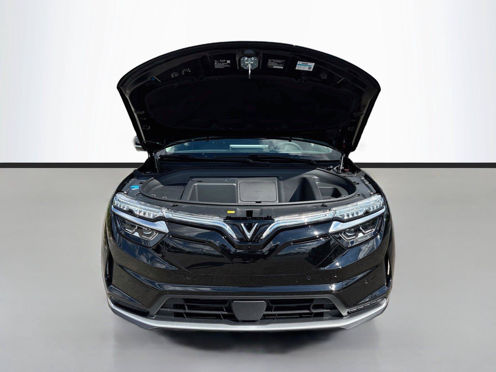New 2027 VinFast VF 8 Eco AWD/4WD image 32
