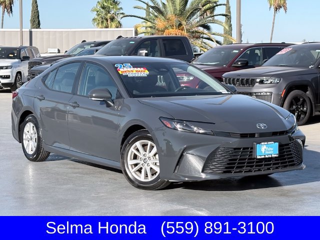 Used 2025 Toyota Camry LE FWD image 2