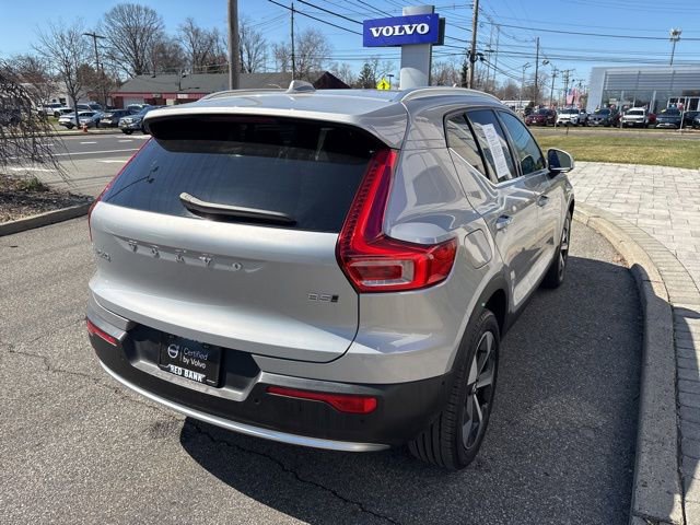 Used 2025 Volvo XC40 B5 Plus AWD/4WD image 5