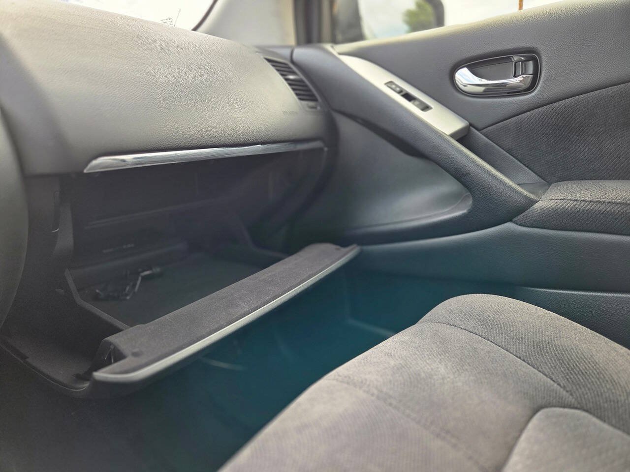 Used 2013 Nissan Murano S FWD image 24