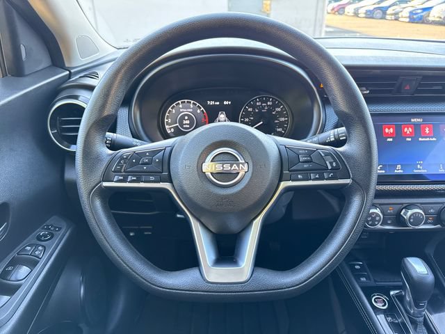 New 2023 Nissan Kicks SV FWD image 19