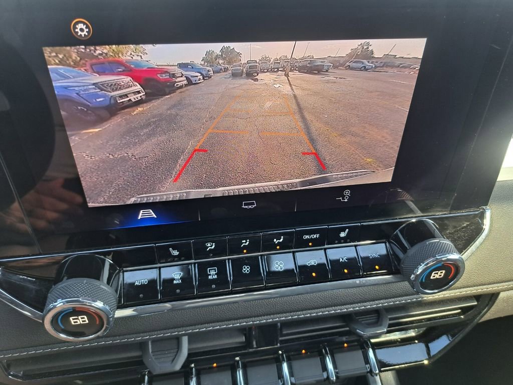 Used 2023 Chevrolet Colorado LT w/ LT Convenience Package II image 10