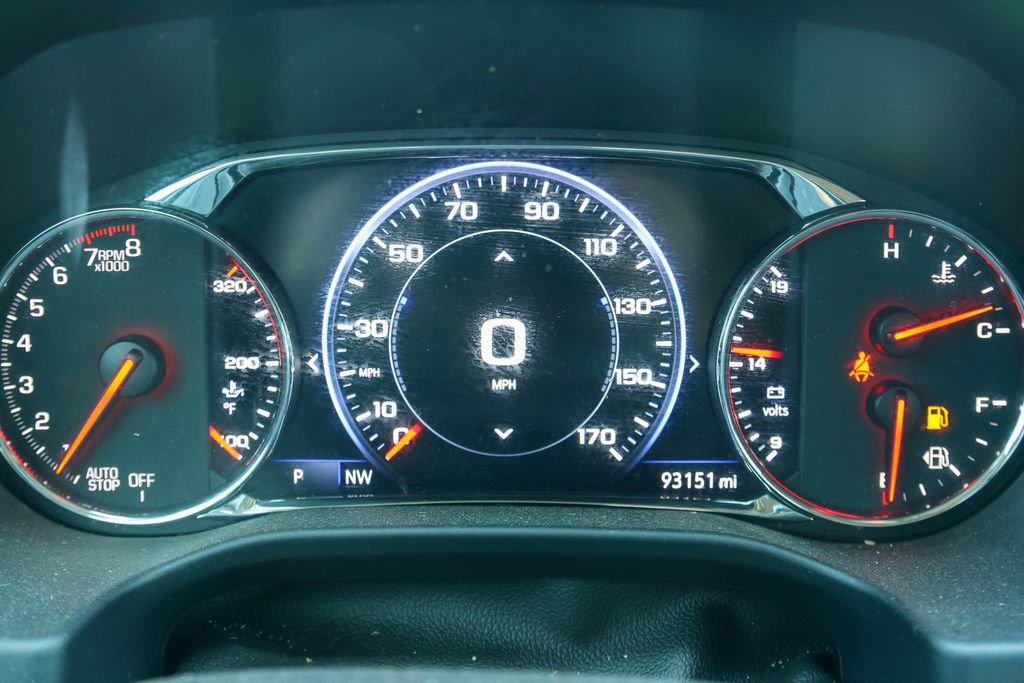 Used 2023 GMC Acadia AT4 w/ Technology Package image 22