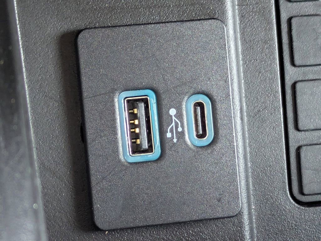 Used 2024 Ford Expedition Limited AWD/4WD image 26