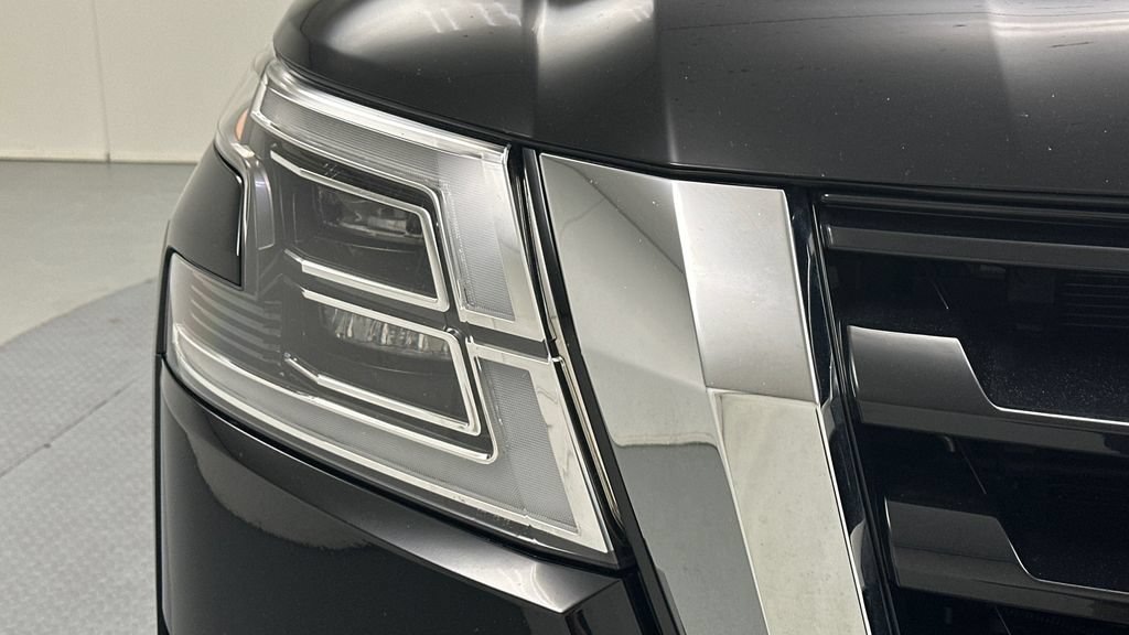 Certified 2022 Nissan Armada SV AWD/4WD image 25