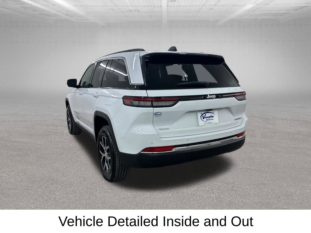 Used 2025 Jeep Grand Cherokee Limited image 10