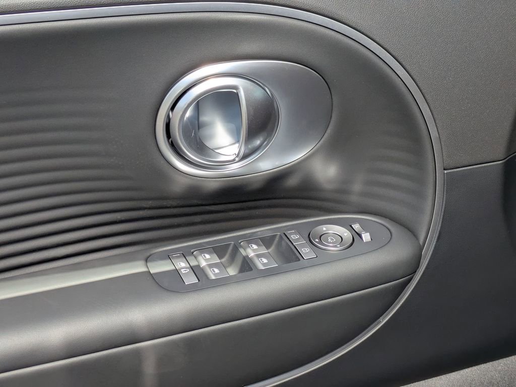 New 2026 Hyundai Ioniq 9 SEL image 16
