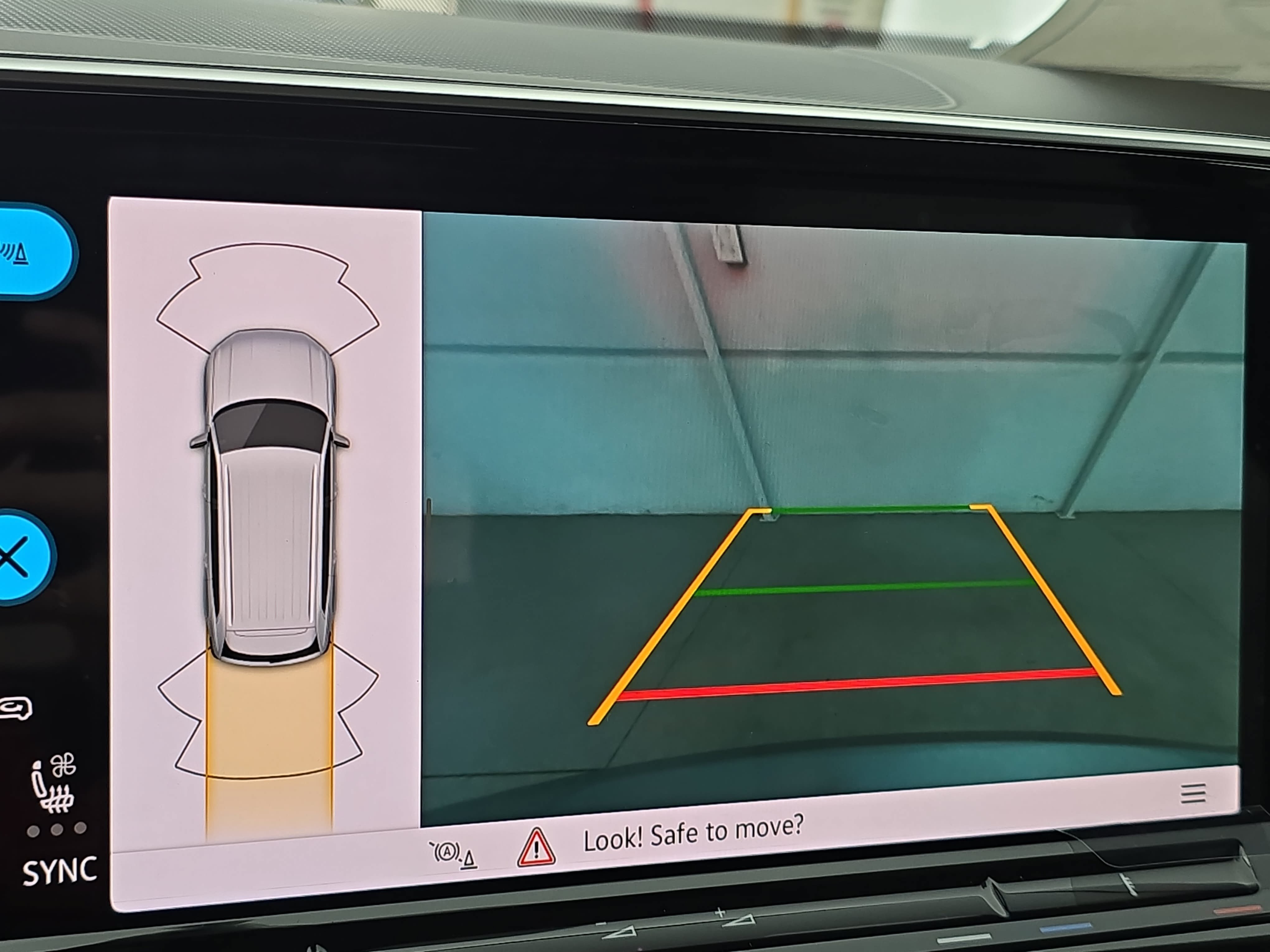 New 2026 Volkswagen Atlas SE FWD image 24