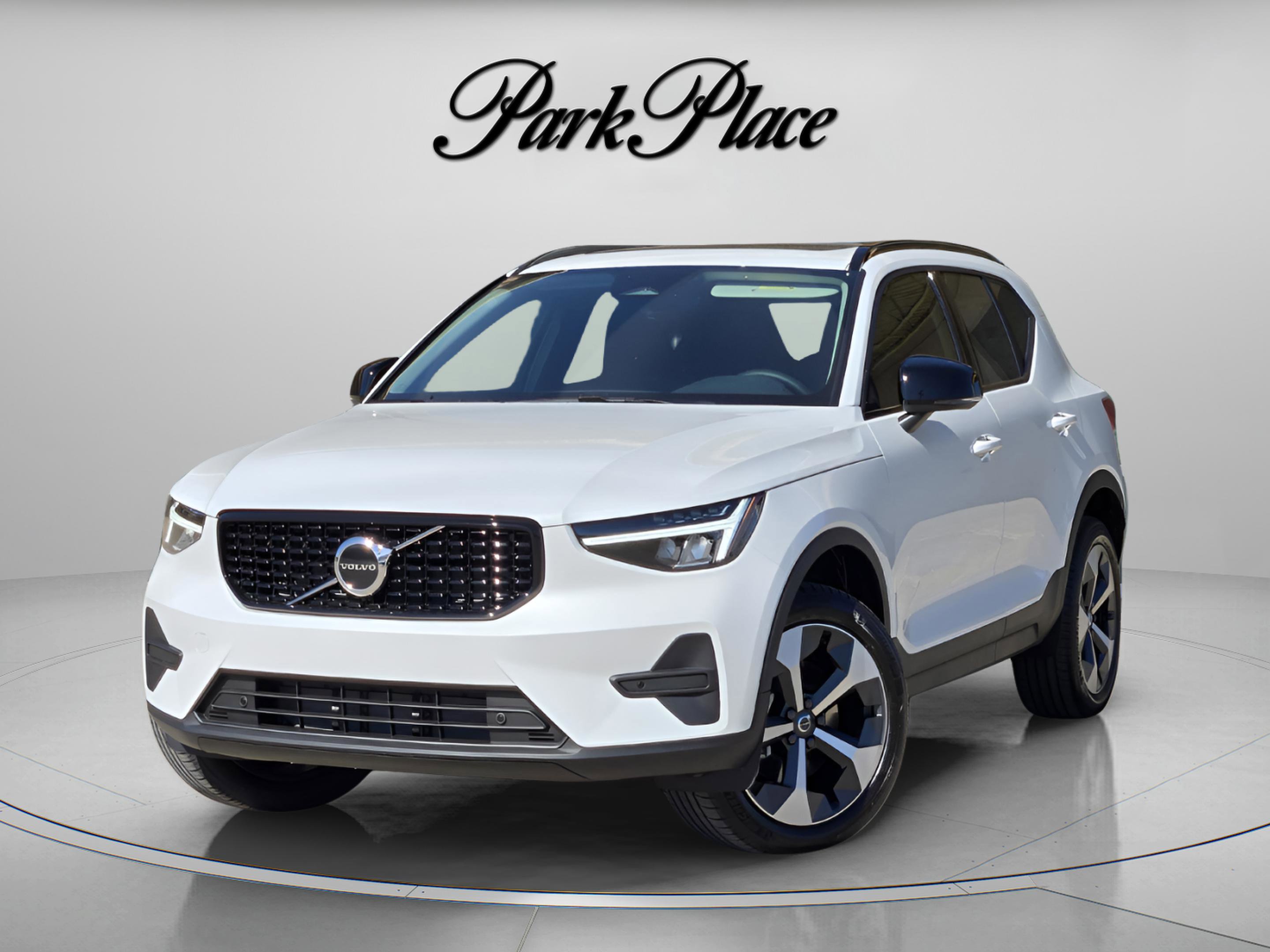 New 2026 Volvo XC40 B4 Core w/ Climate Package FWD image 1