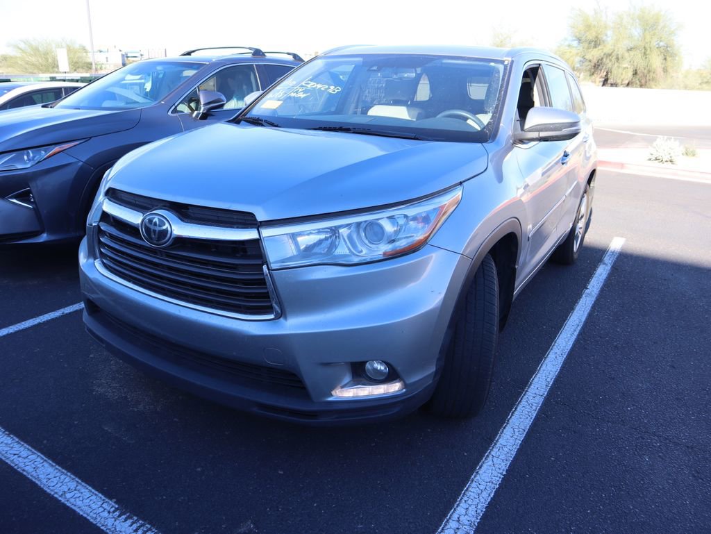 Used 2014 Toyota Highlander Limited image 3