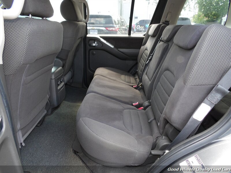 Used 2008 Nissan Pathfinder SE w/ Premium Pkg AWD/4WD image 14