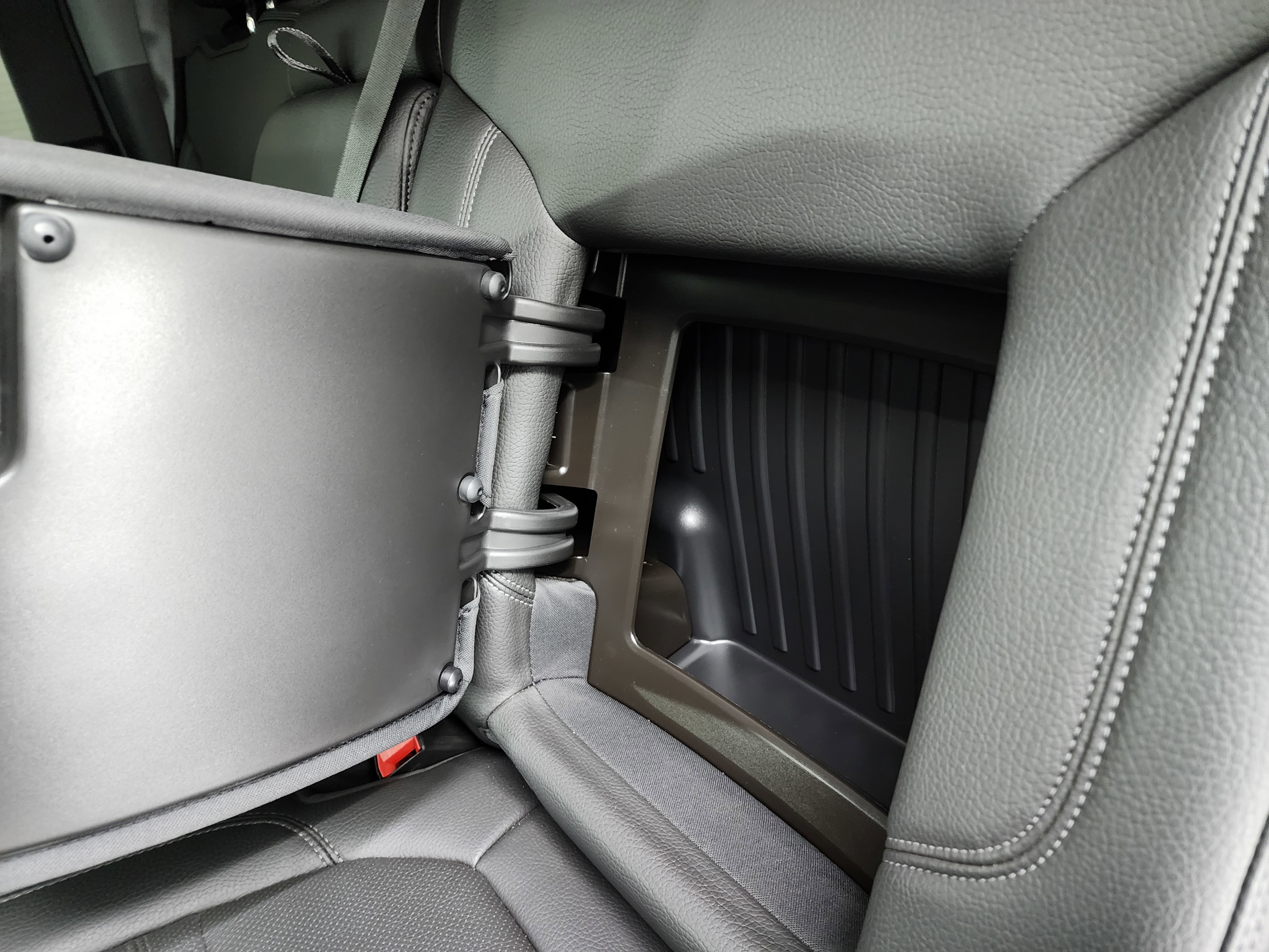 Used 2023 GMC Sierra 3500 Denali w/ Denali Ultimate Package image 40