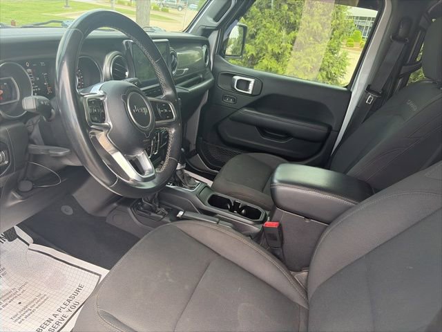 Used 2019 Jeep Wrangler Unlimited Sahara AWD/4WD image 16