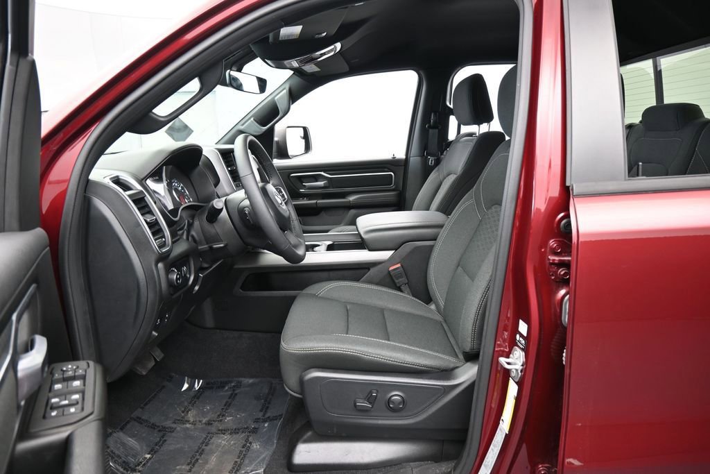 Used 2025 RAM 1500 Big Horn AWD/4WD image 11