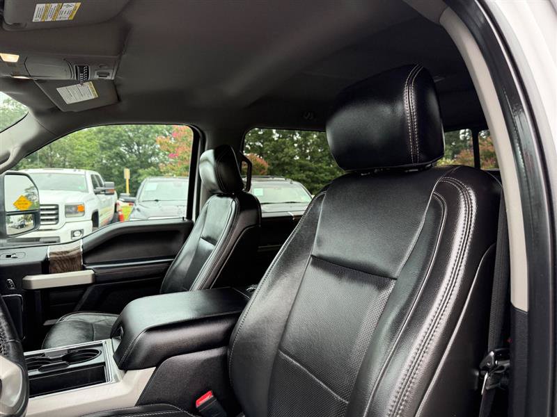 Used 2019 Ford F250 Lariat w/ Lariat Value Package AWD/4WD image 28