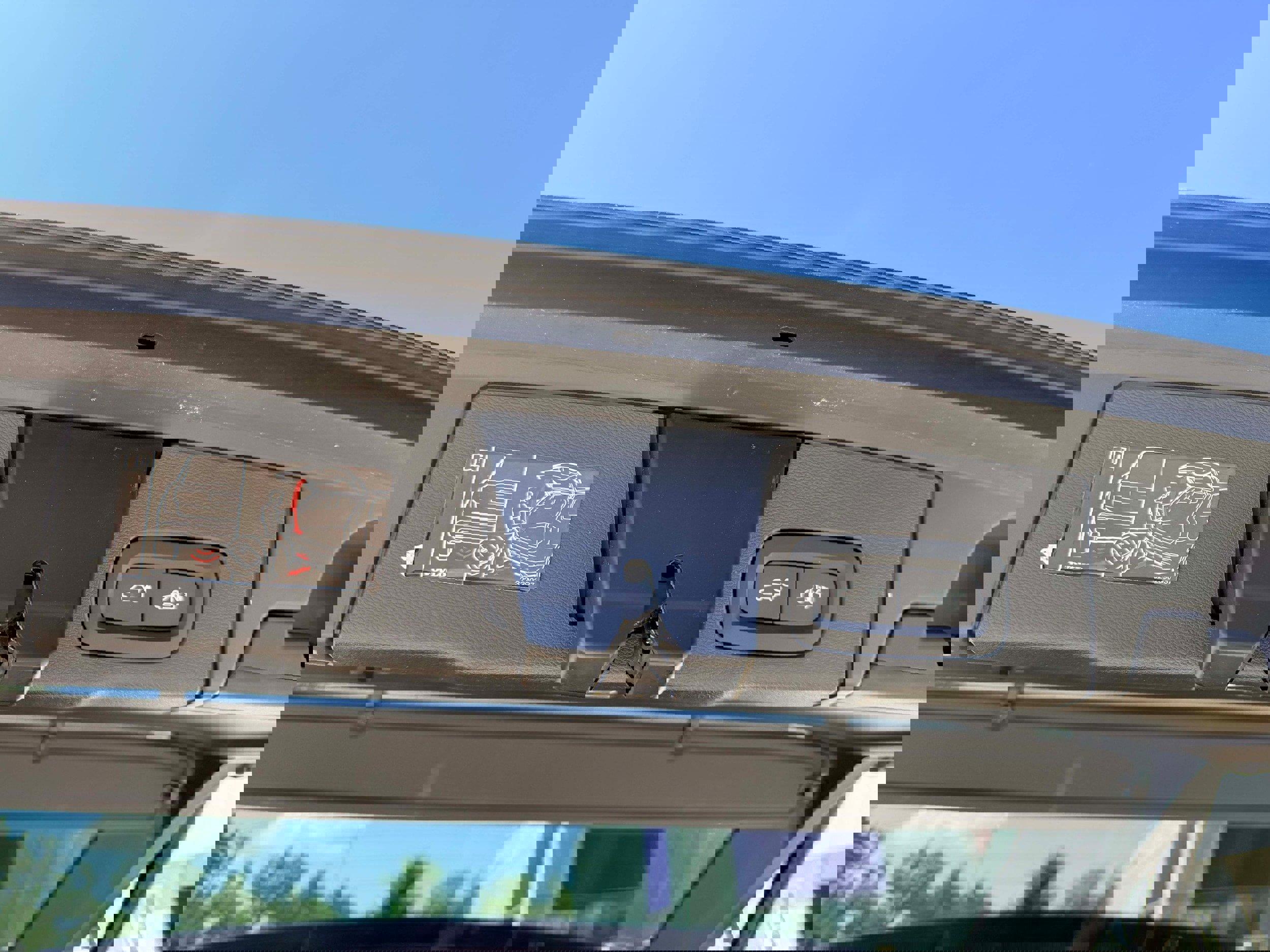 Used 2019 Volvo XC60 T5 Inscription w/ Protection Package Premier AWD/4WD image 26