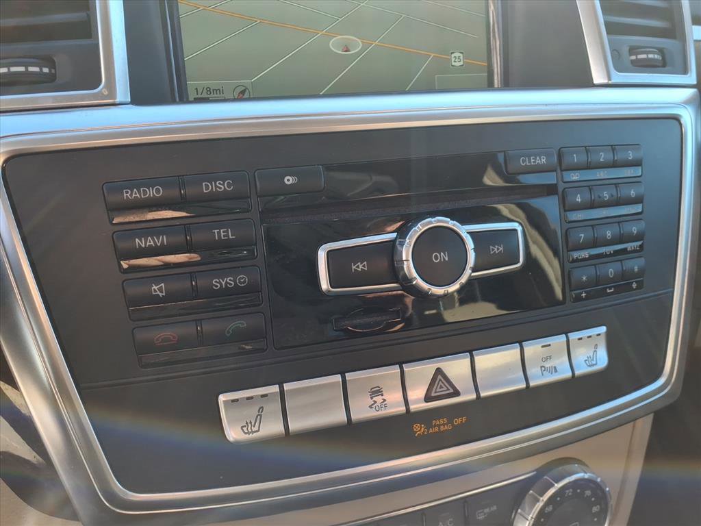 Used 2014 Mercedes-Benz GL 450 4MATIC image 30