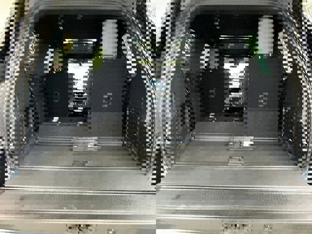 New 2025 Ford Expedition Platinum w/ Stealth Performance Package image 23