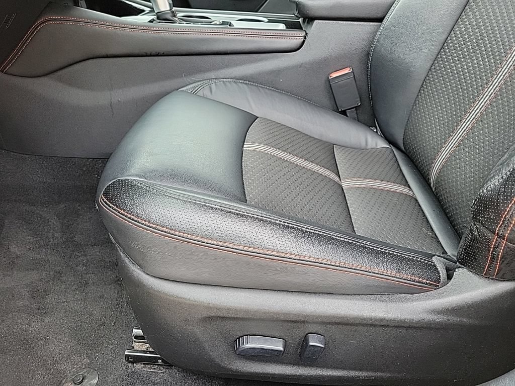 Used 2024 Nissan Altima 2.5 SR FWD image 12