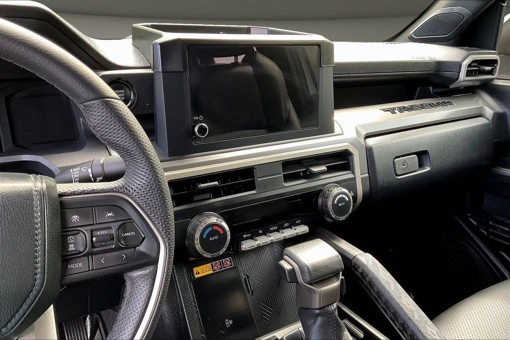 Used 2024 Toyota Tacoma SR5 w/ SR5 Upgrade Package AWD/4WD image 13