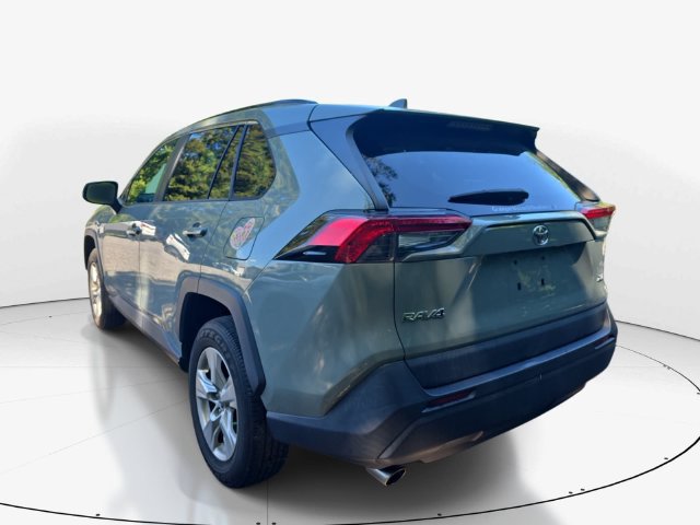Used 2020 Toyota RAV4 XLE w/ Convenience Package FWD image 8