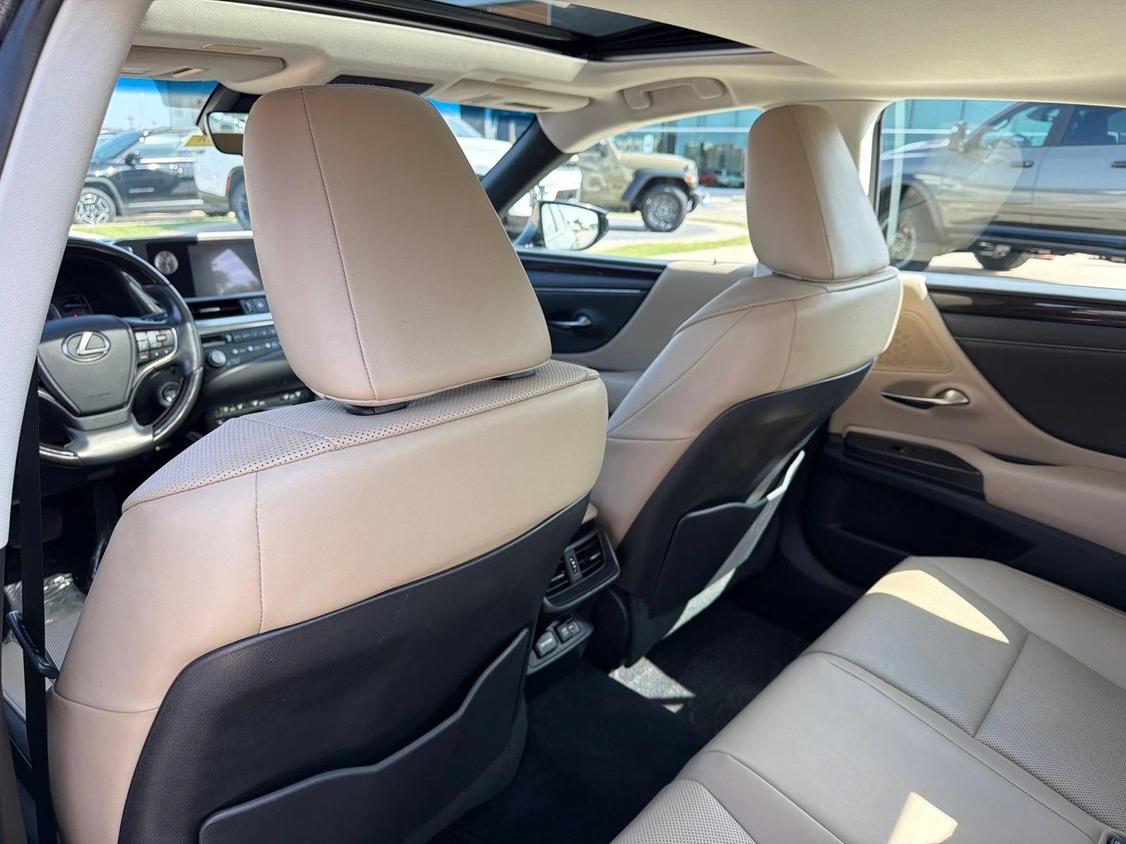 Used 2021 Lexus ES 250 w/ Premium Package AWD/4WD image 17