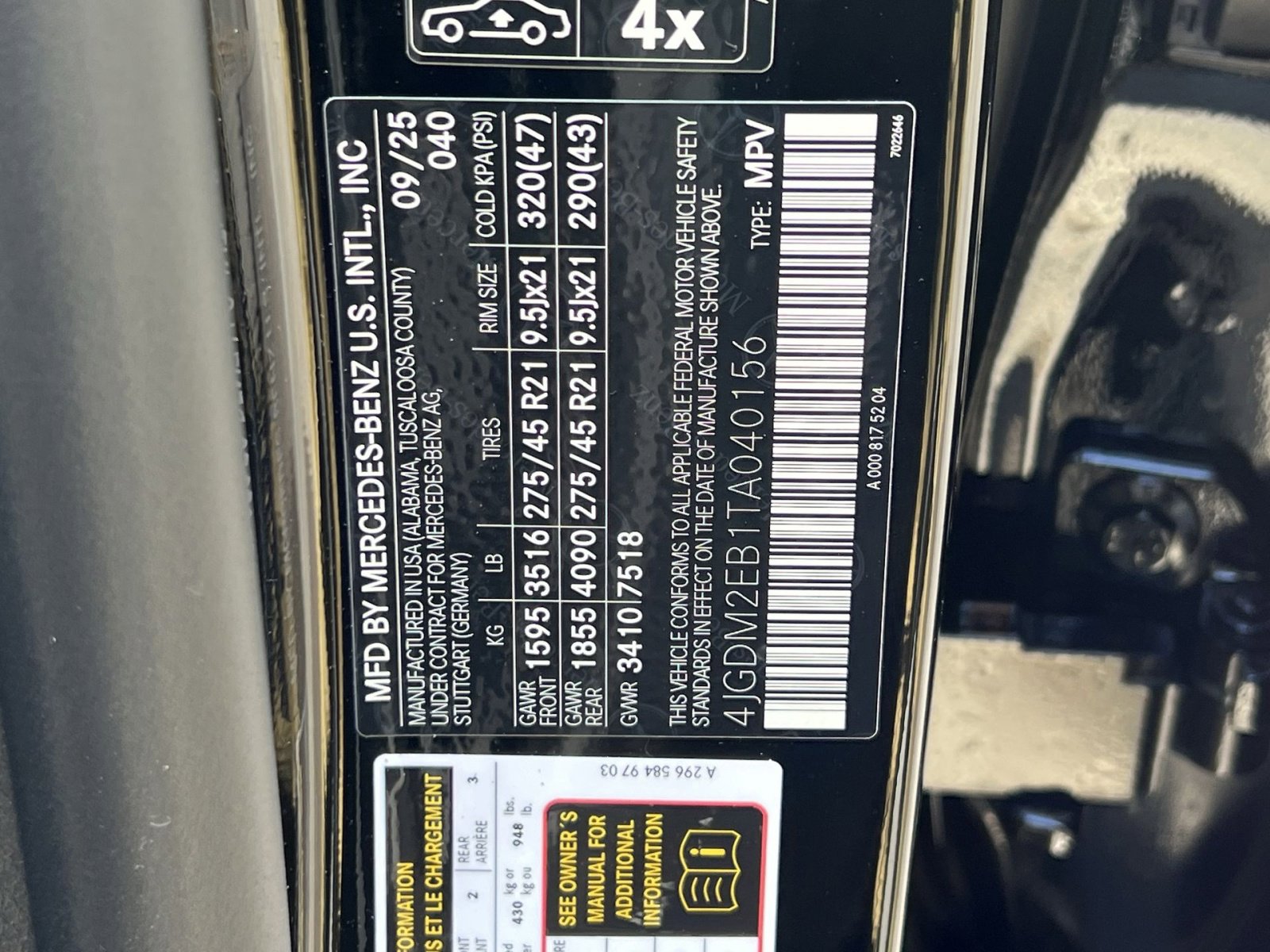 New 2026 Mercedes-Benz EQS 400 4MATIC SUV image 36