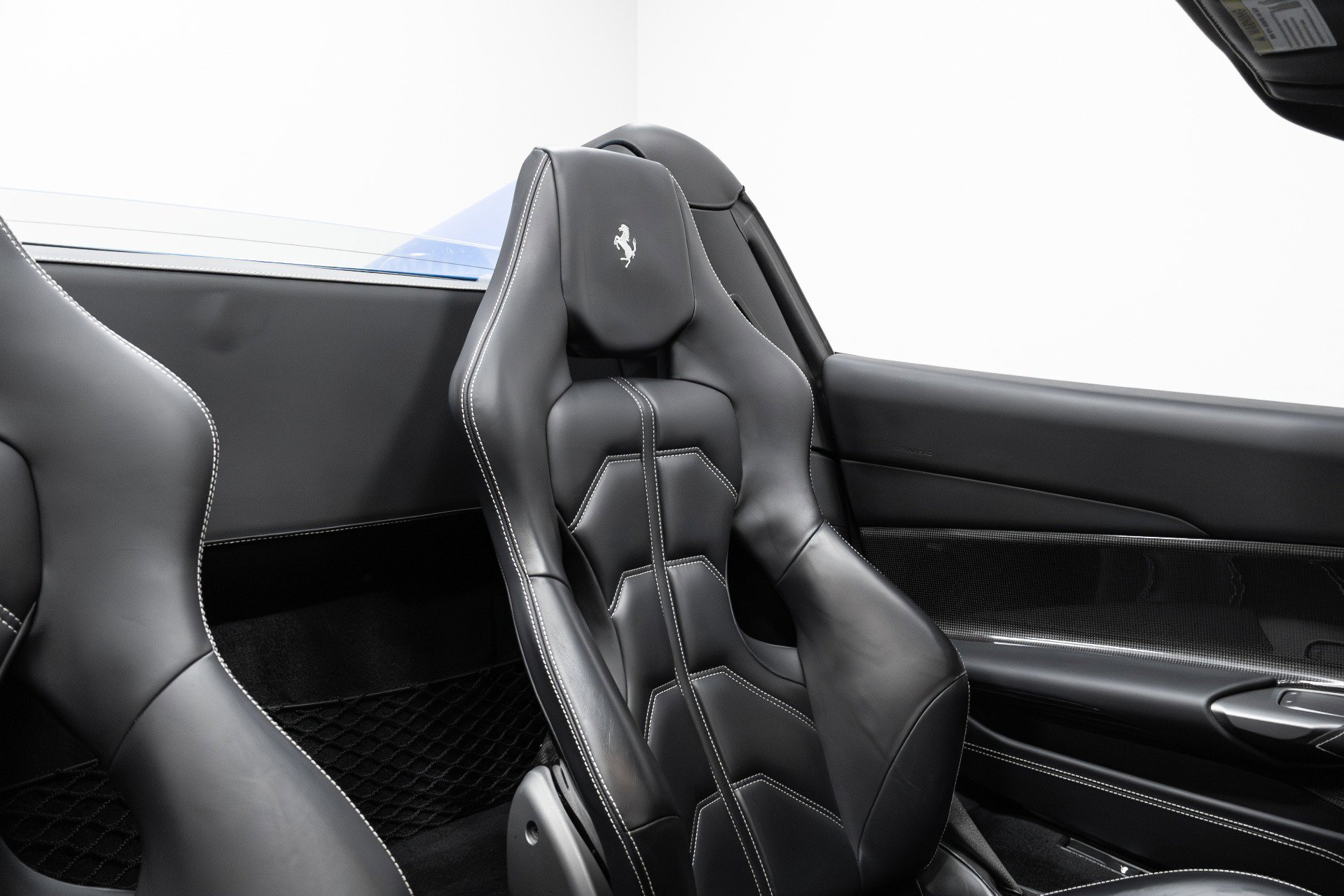 Used 2016 Ferrari 488 Spider image 32