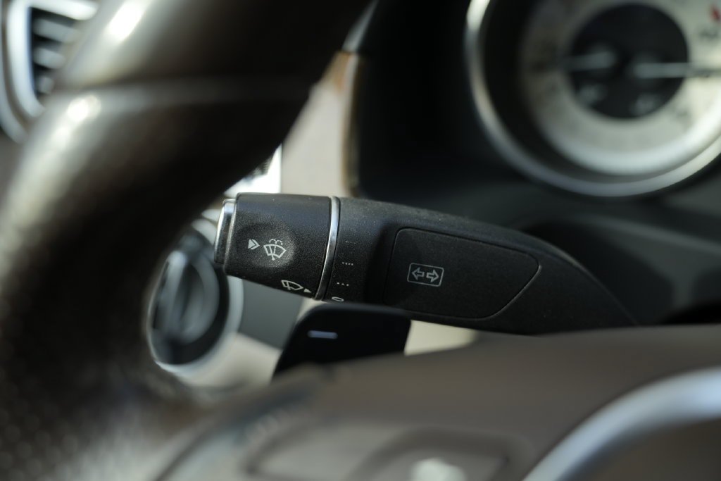 Used 2016 Mercedes-Benz E 350 4MATIC Sedan image 55
