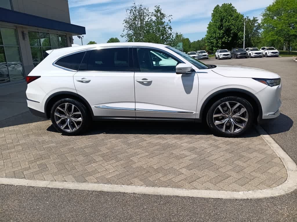 Used 2024 Acura MDX SH-AWD w/ Technology Package image 6