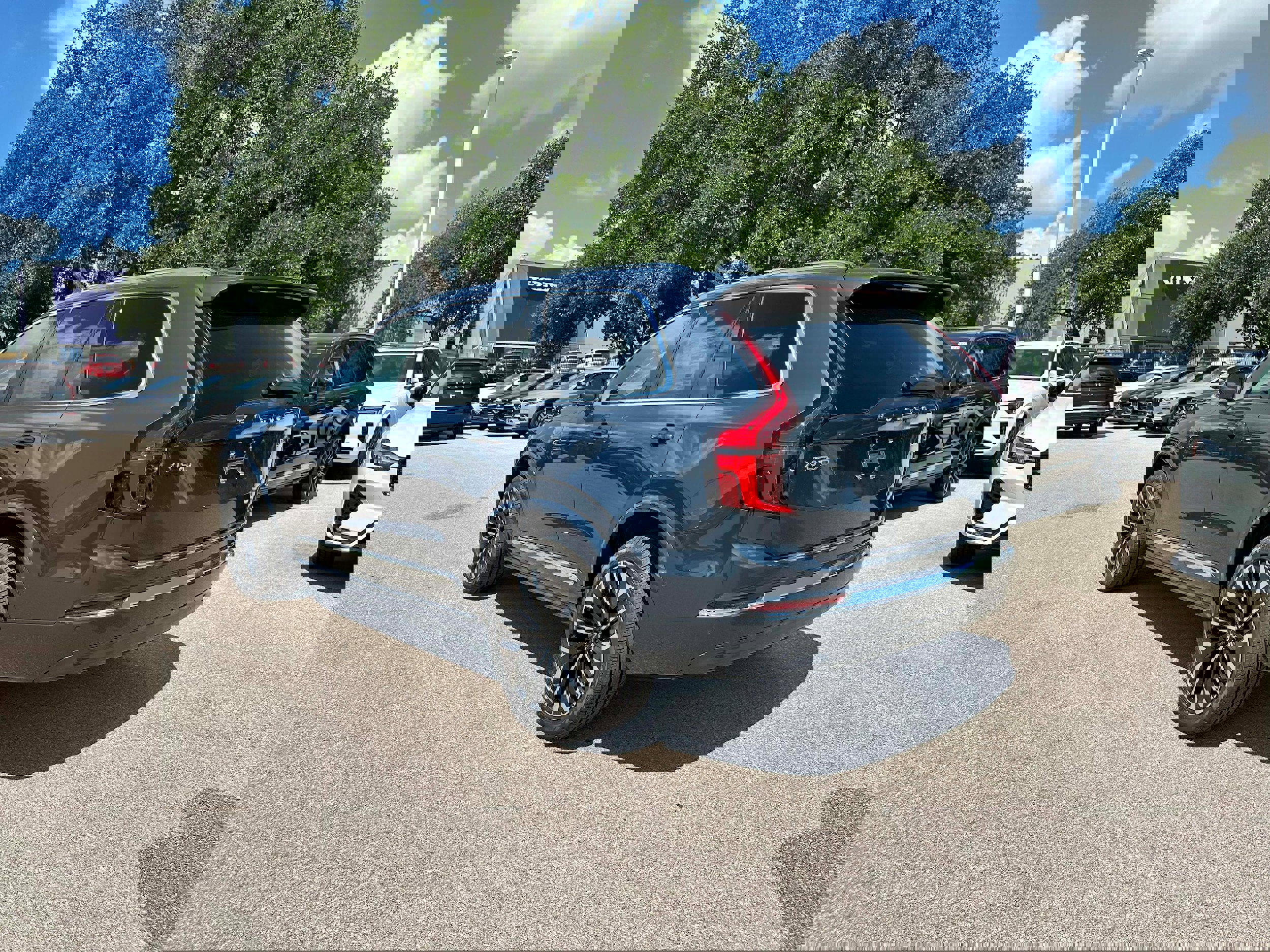 New 2026 Volvo XC90 B6 Plus w/ Protection Package Premier image 4