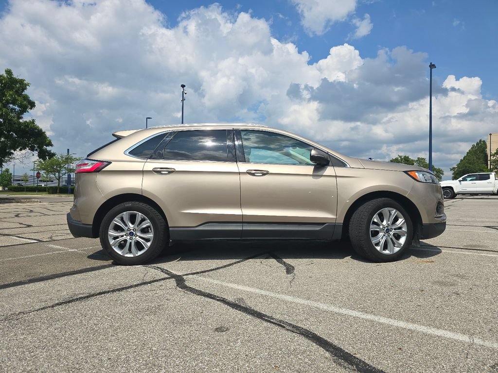Used 2020 Ford Edge Titanium FWD image 18