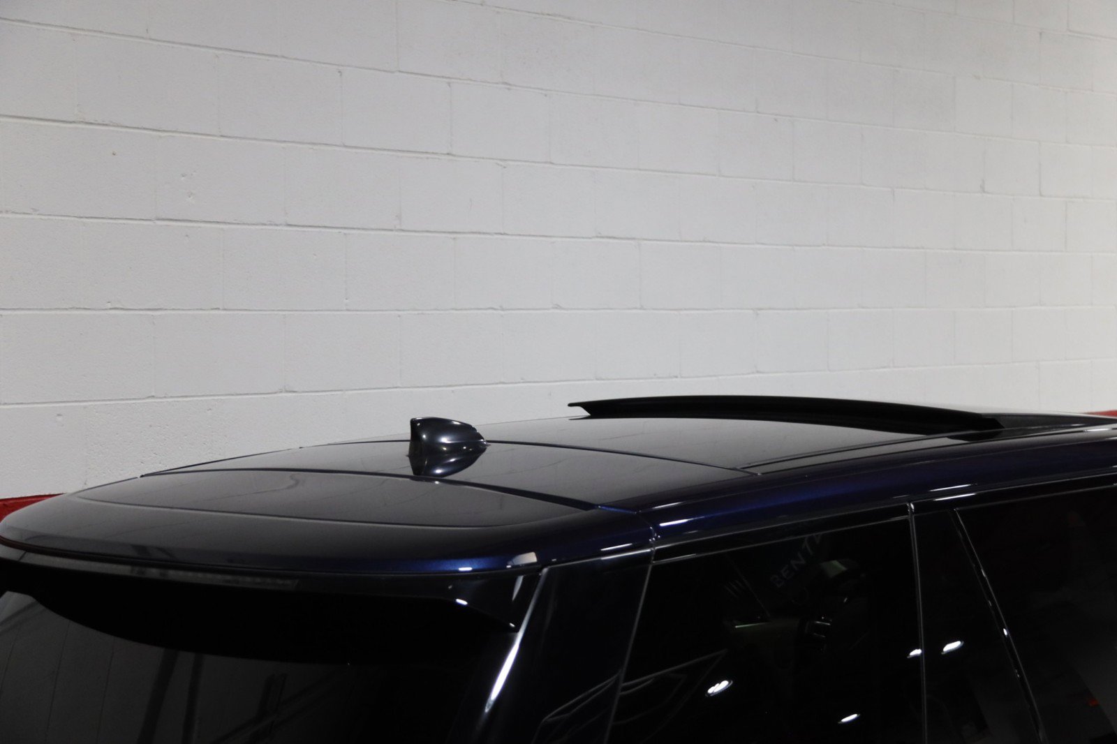 Used 2019 Land Rover Range Rover HSE image 9