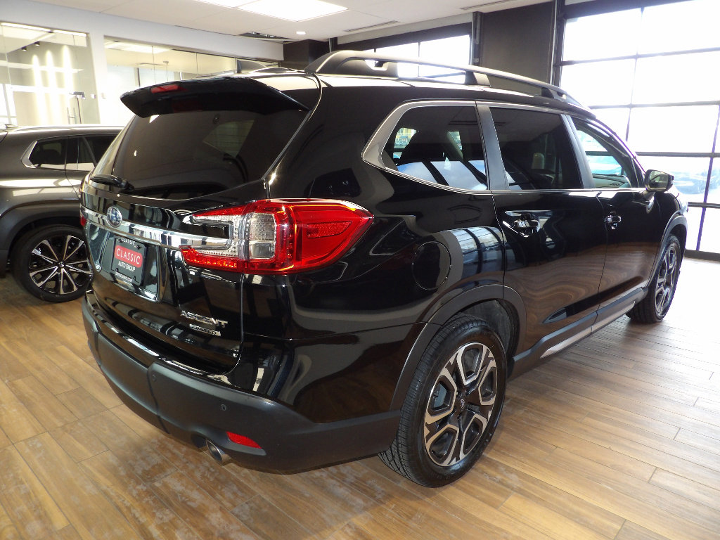 Used 2023 Subaru Ascent Limited image 6