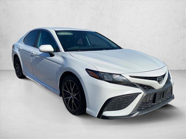 Used 2023 Toyota Camry SE w/ Protection Package (Q2) (TMS) FWD image 5