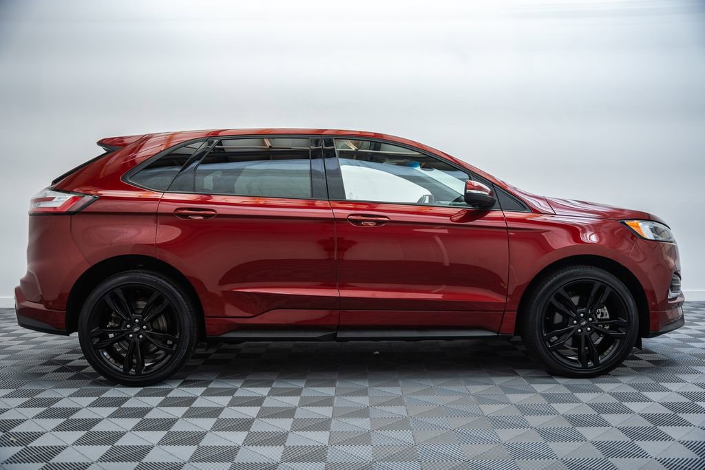 Used 2019 Ford Edge ST w/ Equipment Group 401A AWD/4WD image 4