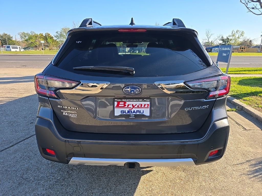 Used 2023 Subaru Outback Limited image 6