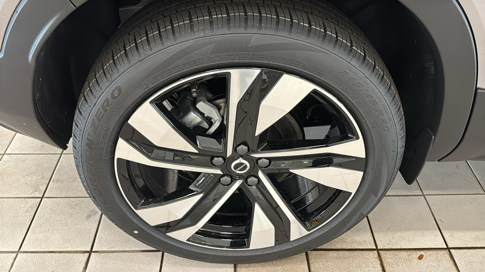 New 2026 Volvo XC40 B5 Plus w/ Climate Package AWD/4WD image 31