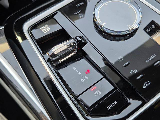 Used 2026 BMW 760i xDrive AWD/4WD image 18