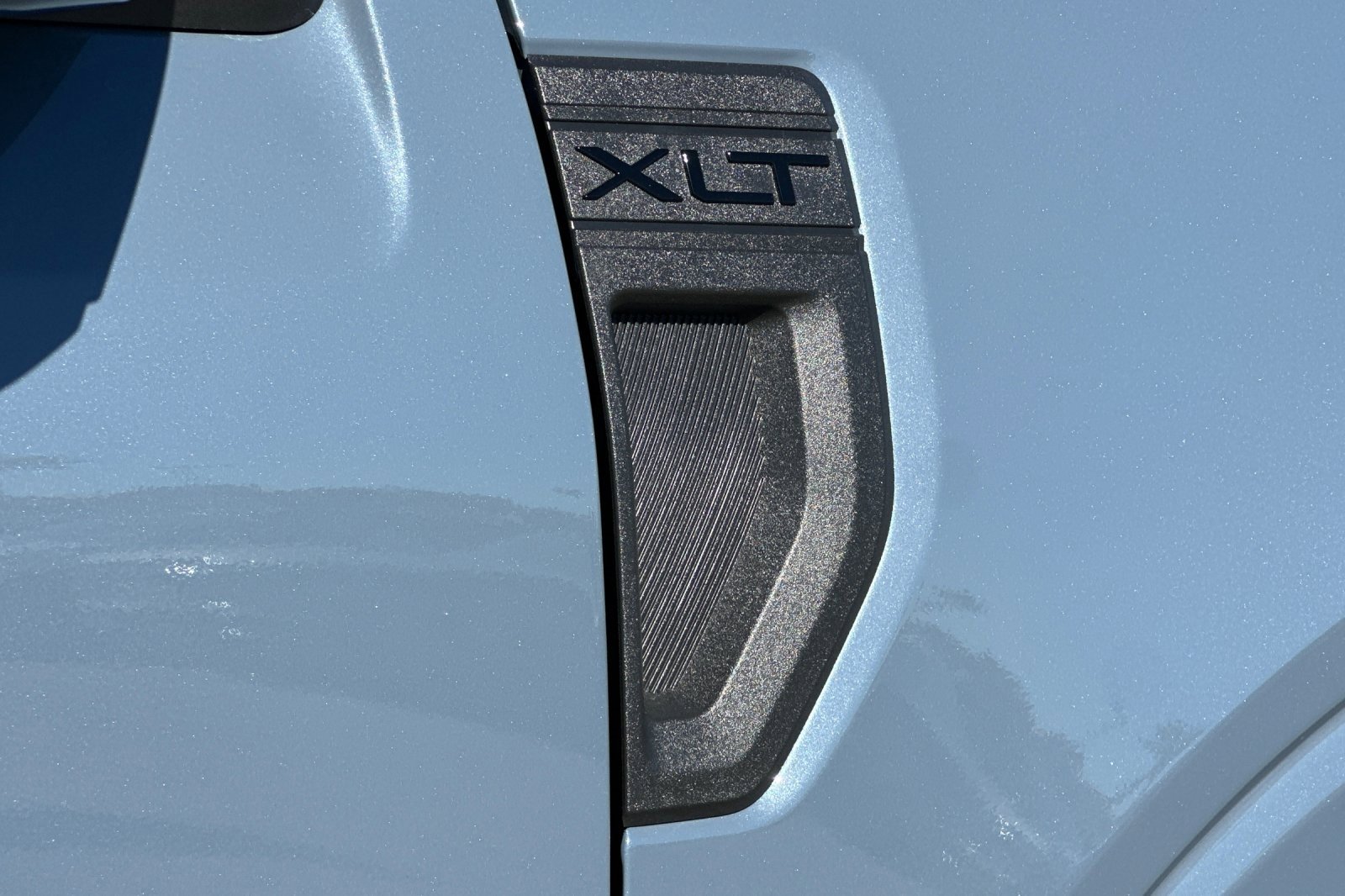 New 2025 Ford Maverick XLT w/ XLT Luxury Package image 24