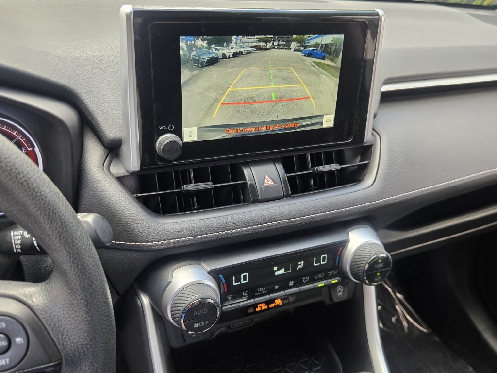 Used 2023 Toyota RAV4 XLE FWD image 21