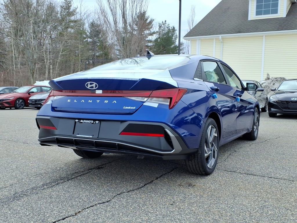 New 2025 Hyundai Elantra Limited image 2
