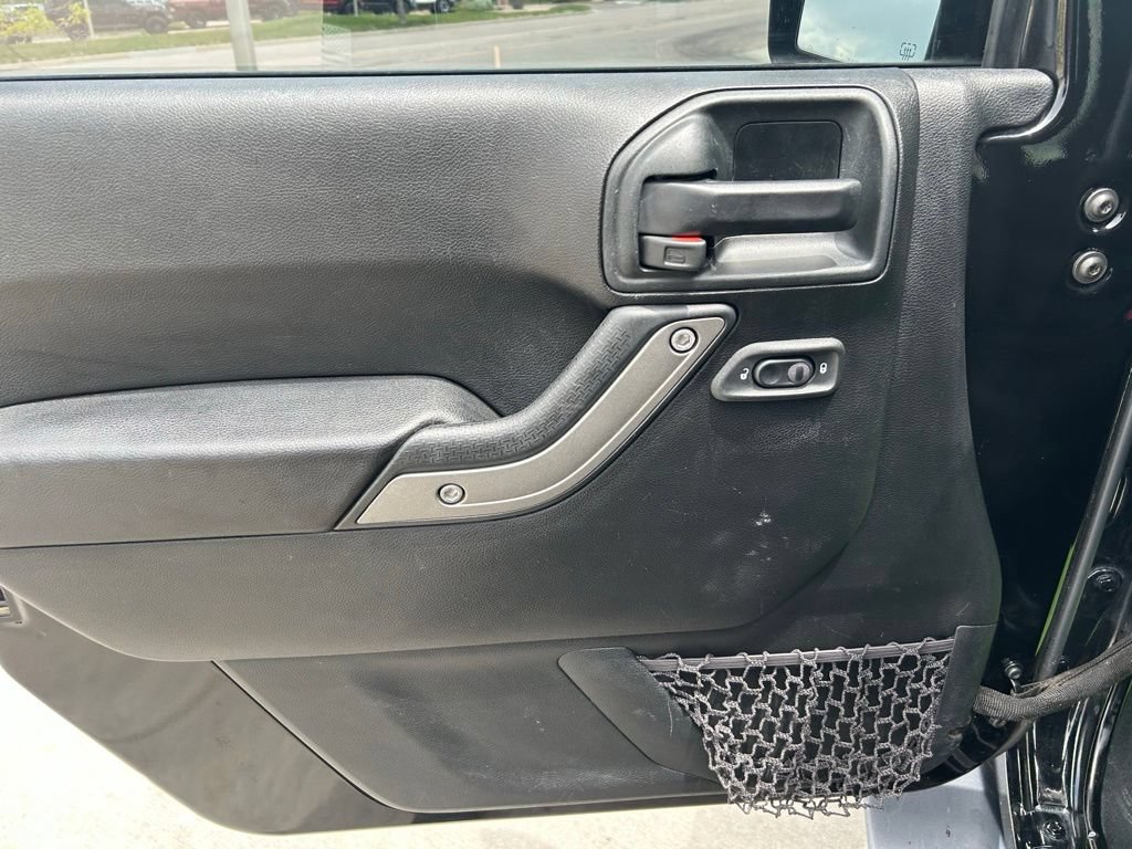 Used 2018 Jeep Wrangler Unlimited Sport S AWD/4WD image 13
